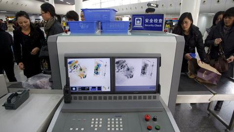 選擇高性能X光安檢機(jī)生產(chǎn)廠家